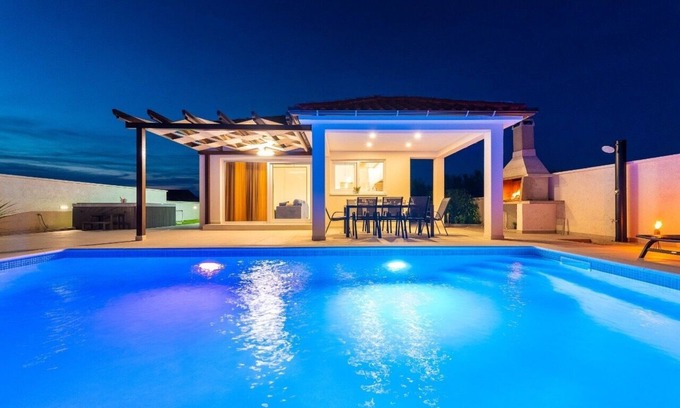Vir Villa | Villa Sabun Luxury villa with pool, jacuzzi near the city of Zadar