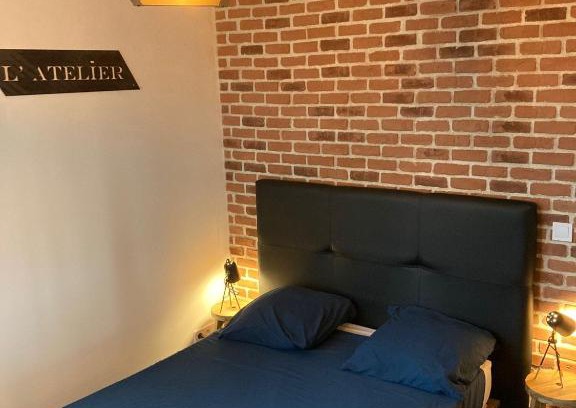 Papus Apartment | Villa Sagrada l'Atelier *