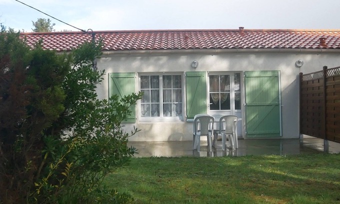 Saint-Hilaire-de-Riez Apartment | Villa Saint-Hilaire-de-Riez, studio flat, 2 persons