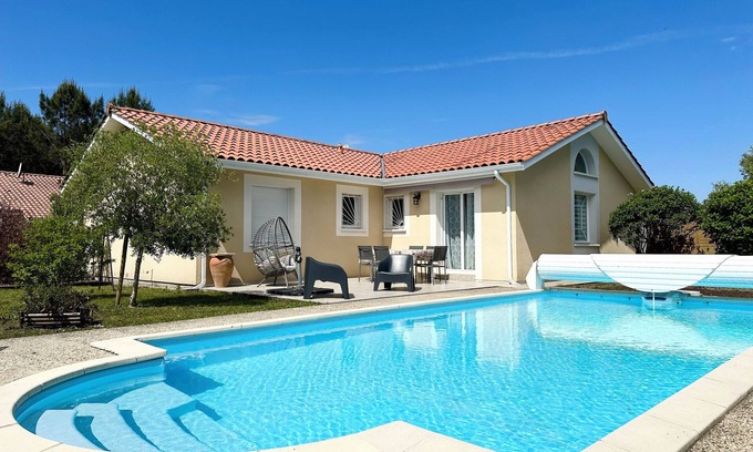 Bias House | Villa Sanbias - Maison Avec Piscine 7km de L'océan, Villa Sanbias - Maison Avec Piscine 7km de L'océ