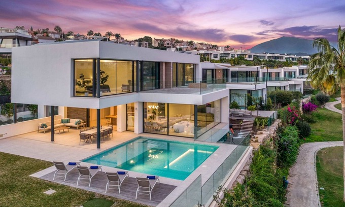 New Golden Mile Villa | Villa Sandie | Front Golf Sauna Jacuzzi Family Only