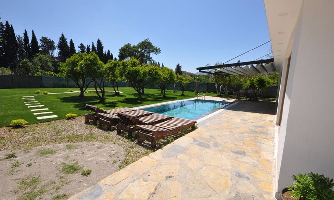 Derekoy Villa | Villa Santiago Private Pool