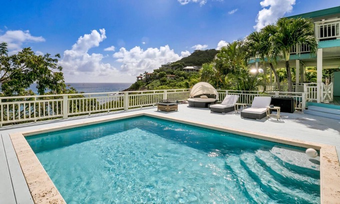 Hart Bay Villa | Villa Seagate-Renovated 5 bedroom Villa Chocolate Hole Oceanfront!