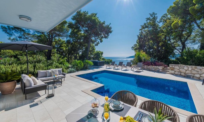 Zaton Villa | Villa Seraphina