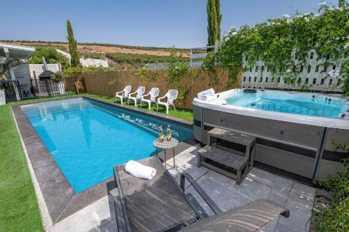Migdal Apartment | Villa siena - וילה מהממת עם בריכה פרטית מול הכנרת