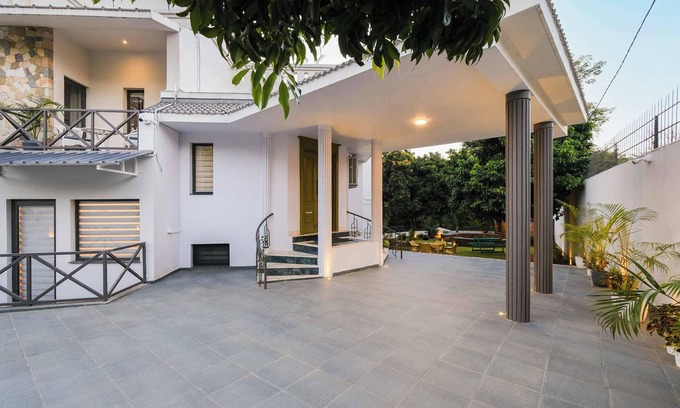 Bullawala Villa | Villa Sierra Sky - Exquisite & Elegant 4 Bedroom Villa