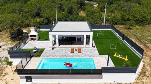 Trn Villa | Villa Silence Relax
