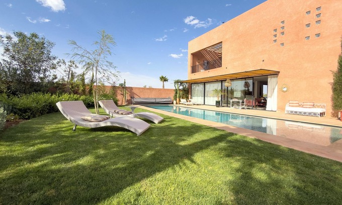 Tassoultante Villa | Villa Sissi, PRIVATE VILLA - 4 bedrooms/4 bathrooms - Heated swimming pool - Breakfast & Housekeeper included - Parki