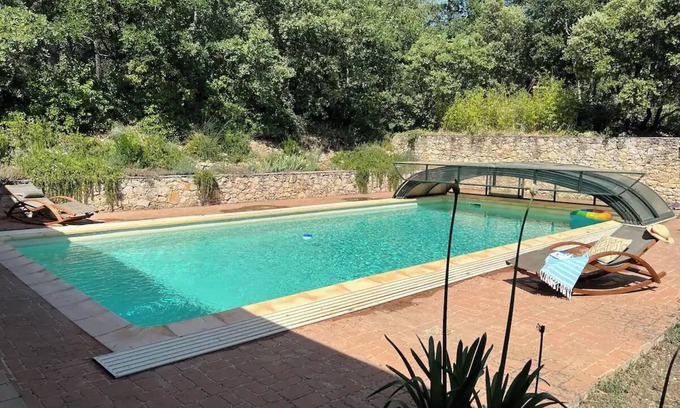 La Roquebrussanne House | Villa, sleeps 10, Swimming pool 12x5, Sauna, 4500m² of land - Absolute Calm