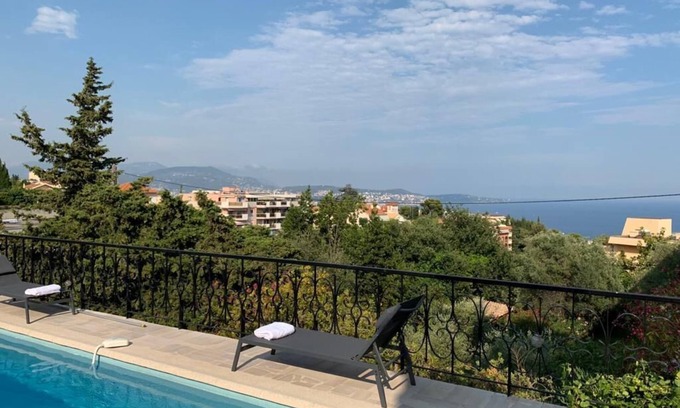 Caucade Villa | VILLA SOFANA SWIMMING POOL panoramic view on the SEA and the BAY of NICE