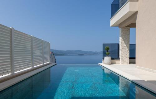 Komarna Villa | Villa Sole Komarna by Villas Guide
