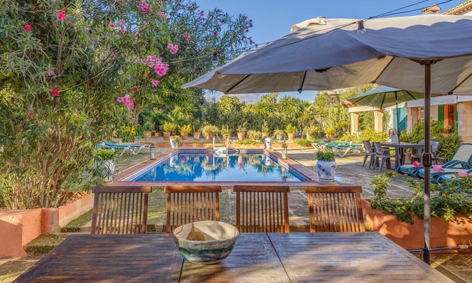 Sa Creu Vermella Villa | Villa "Son Pruners" with Pool, Terrace, Air Conditioning & Wi-Fi