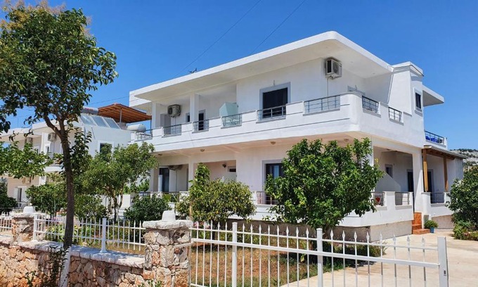 Ksamil Apartment | Villa Soni Oruci