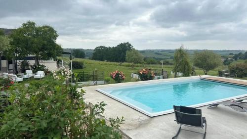 Sainte-Croix-Du-Mont Villa | Villa spacieuse avec piscine au milieu des vignes