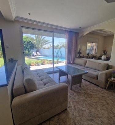 Nouaceur House | Villa spacieuse avec piscine proche aéroport Mohamed V