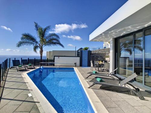 Arco da Calheta Villa | Villa Stella by LovelyStay