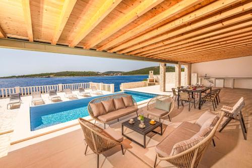Sevid Villa | Villa Sunset