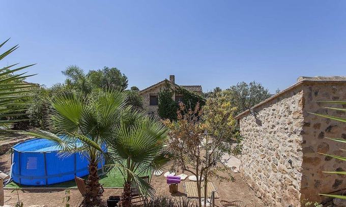 Pedralba Apartment | VILLA TAMARIT (Detached house, garden and swimming pool, up to 12 people)