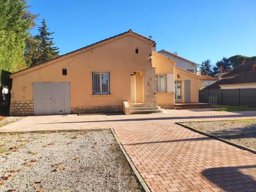 Couronne Urbaine Villa | Villa Tassigny