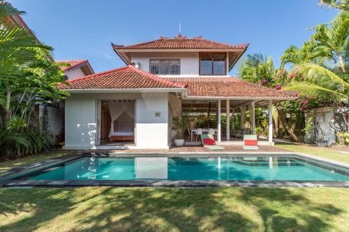 Drupadi Villa | Villa Telma - Charming 2BR Villa in Central Seminyak, Walking Distance to Eat Street