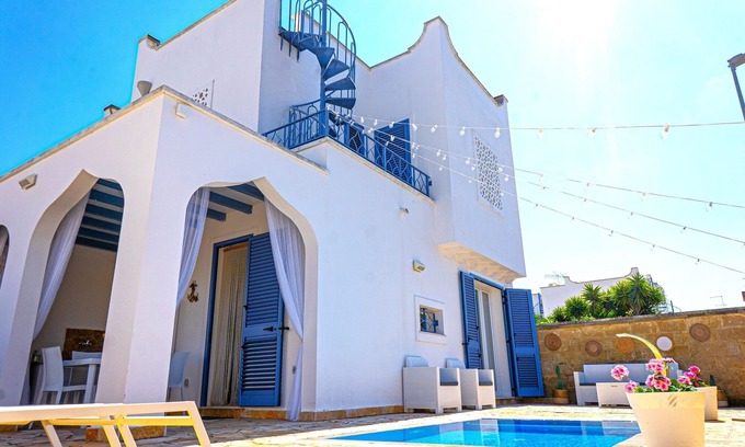 Boncore Villa | Villa Teresa Elegant & Relaxing vacation home with private hydro spa pool