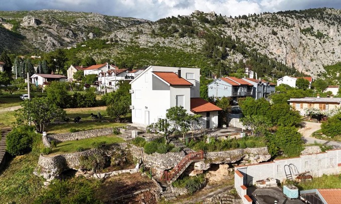 Blagaj House | Villa The Cave