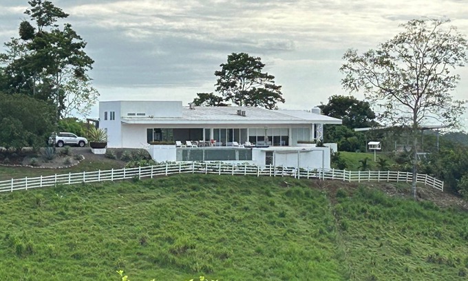 Barrio Pilo Villa | Villa The Daughter of the Moon Fortuna Arenal Area: Amazing views; luxury stay