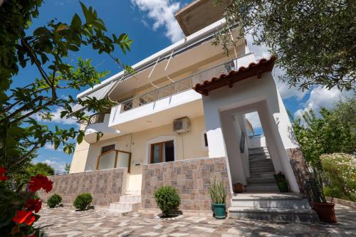 Ksamil House | Villa Tre Motrat Ksamil