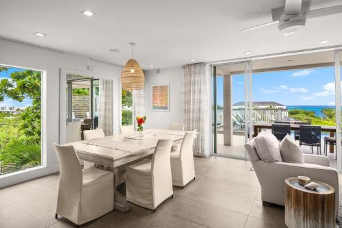 Providenciales Villa | Villa TreeHaus Paradise Overlooking Grace Bay