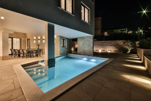Trogir Villa | Villa Trogir Palazio A Spectacular 7 Bedroom Villa 90 Metres To The Sea And Promenade