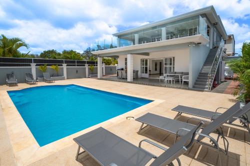 Mont Choisy Villa | Villa Tropicale, 5 bed, private pool, 5 min beach