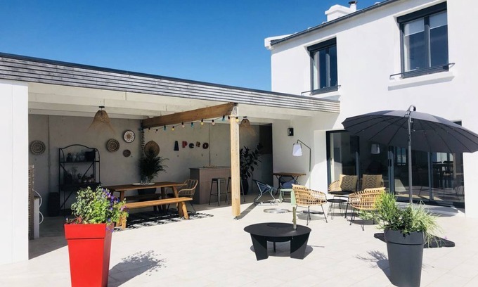 Plouneour-Trez House | Villa Ty Laouen, 8 persons, beach 400m away