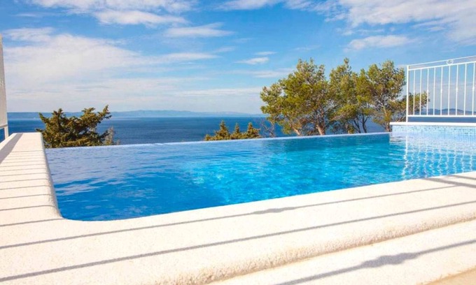 Tucepi Villa | Villa Vanela with infinity pool and fantastic sea views