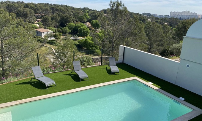 Caremeau Villa | Villa Vanessa Avec Piscine A 5 Minutes DU Centre Ville