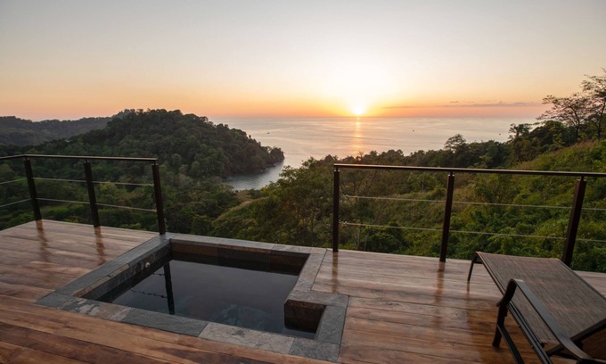Manuel Antonio Villa | Villa Vega @ Mangata