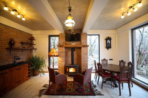 Mtskheta Villa | Villa Vejini