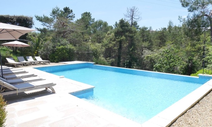 Montauroux Apartment | VILLA VERDI D AIR CONDITIONED APARTMENT WITH TERRACE AND PRIVATE GARDEN POOL