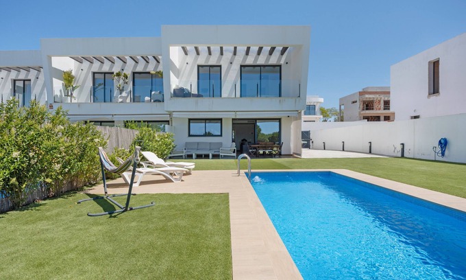 Puerto Real House | Villa "Via Augusta 62" with private pool, 2 private terraces and Wi-Fi