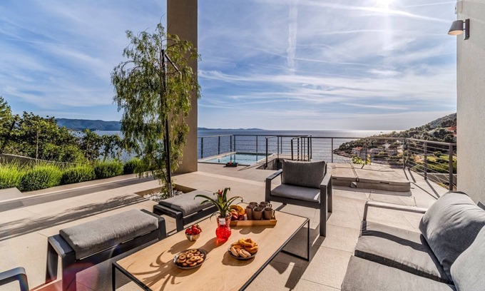 Nerezise Villa | Villa Vid - Five Bedroom Villa, Sleeps 10