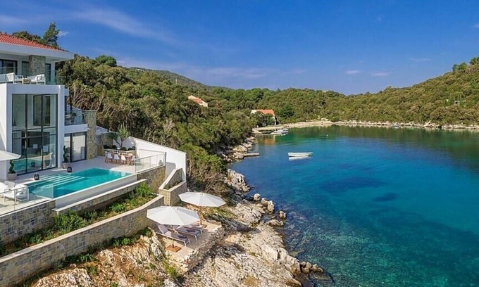 Cove Tri Zala (Zrnovo) Villa | Villa Vigora - Private villa with pool in Korcula