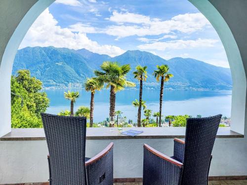 Minusio Villa | Villa Villa Vernice Gialla by Interhome