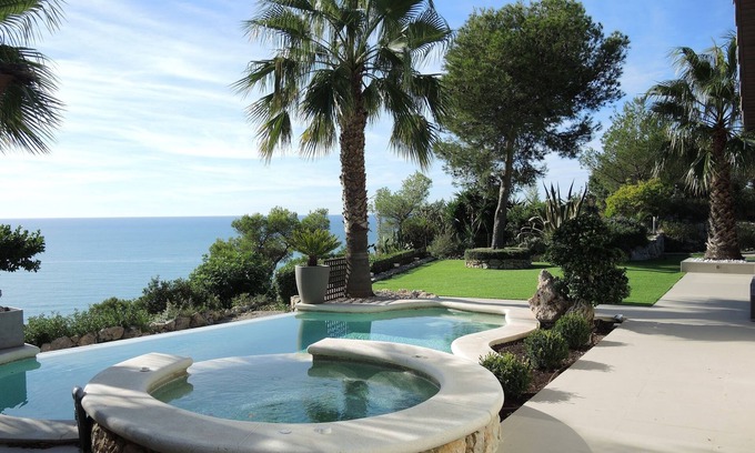 Sitges Villa | Villa Vista, Breathtaking Sea Views, Stylish garden , Peaceful Location ,