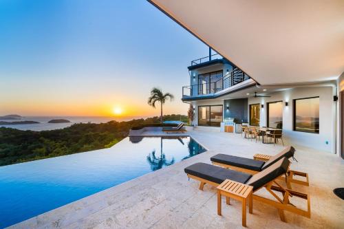 Potrero Villa | Villa Vista Pacifico - Serene Villa, Ocean View Pool, Rooftop Deck, 5 BR