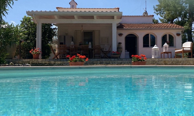 Defensola House | Villa Vittoria Vieste | Private residence with pool