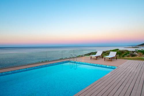 Skinaria Villa | Villa Vrahos - Deja Vu Villas