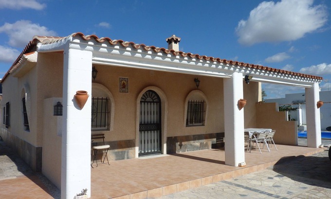 Los Franceses-la Vega House | Villa with Andalusian flair. Pure nature! private pool
