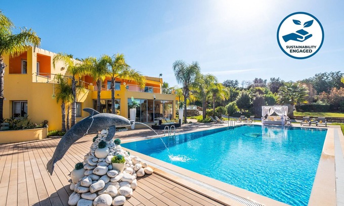Patroves Villa | Villa w/pool, BBQ, sea view & private annex