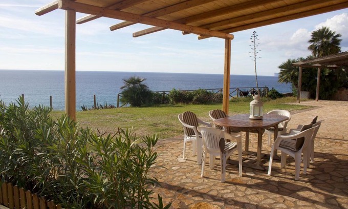 Alghero Apartment | Villa Wanda - Seafront apartment on Cala Burantino with private cove