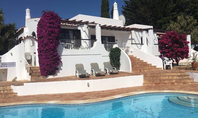Carvoeiro Villa | Villa With a Private Pool Within Walking Distance of Carvoeiro Town Centre