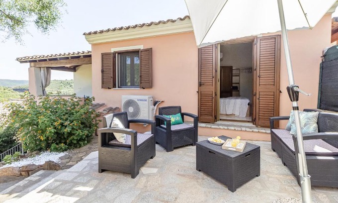Schifoni House | Villa with BBQ & Fast Wi-Fi - Sleeps 5, Minutes from the Beach